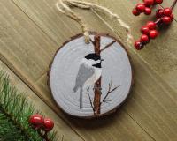 A handmade chickadee Christmas ornament at covecreekphotography.com.